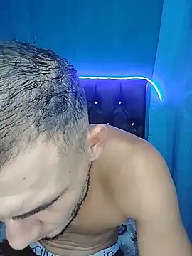 junior men22 online show from February 25, 12:39 pm