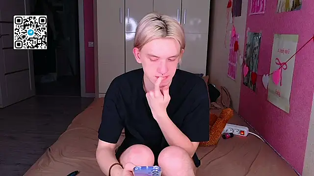 Ron Vilss online show from March 27, 1:34 pm