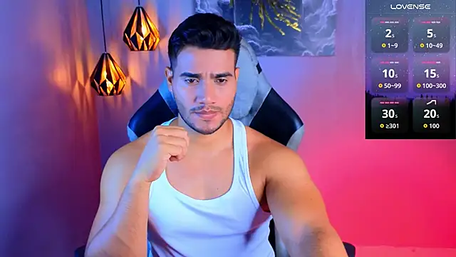 AndresRodriguez1 online show from May 11, 11:13 pm