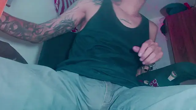 theskateboy online show from February 18, 6:44 am