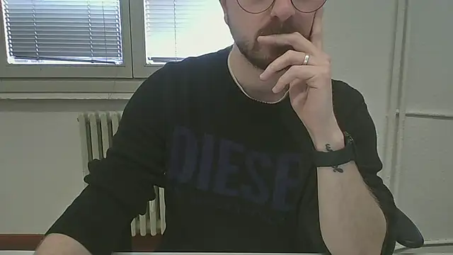 ItalianAlex online show from March 27, 1:23 pm