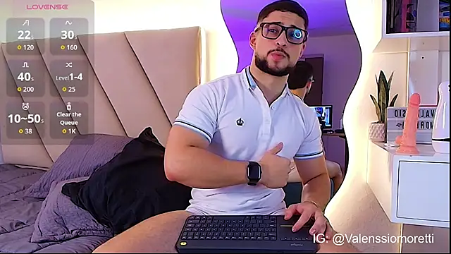 valenssio moretti online show from July 1, 2:12 am