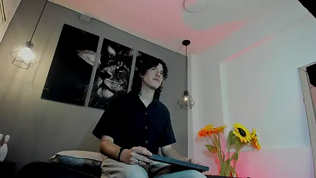 Jack  Star online show from February 9, 8:35 pm