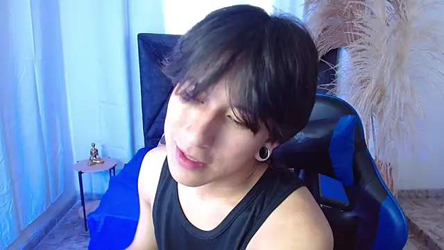 nikoo 18 online show from April 13, 2:40 pm