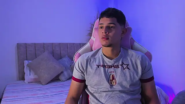 Adrian Prime  online show from June 26, 7:05 pm