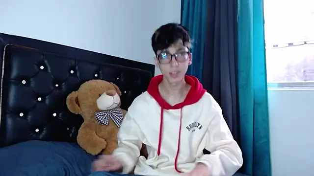 gabriel x18 online show from March 15, 9:10 pm