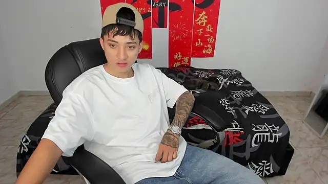 Wesleey-Boy online show from April 13, 7:58 pm