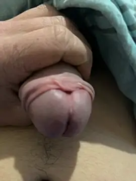 enormebitedu31 online show from March 30, 7:53 am