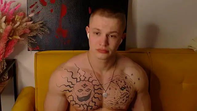 SterlingNoir online show from April 1, 10:18 pm