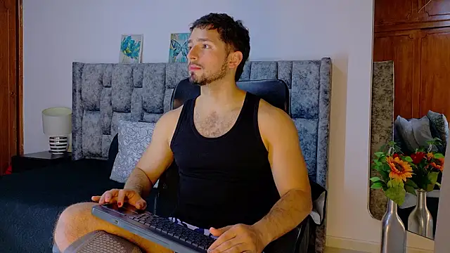 NICK MOSS  online show from February 28, 11:20 am