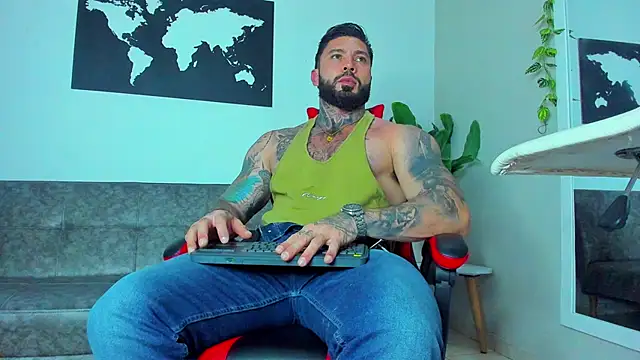 Alessrose online show from March 20, 7:50 pm