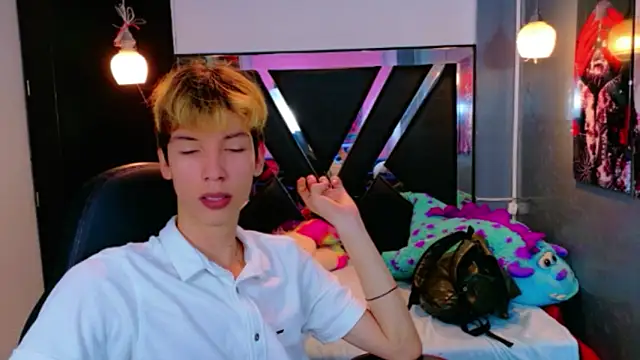 Liam Green1 online show from February 20, 12:07 pm