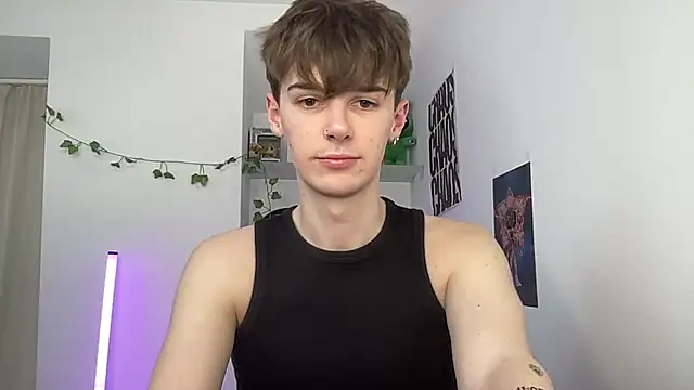YourMilkyGuy online show from June 24, 1:14 pm