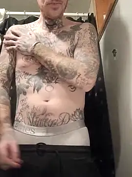 Papabear6122 online show from February 13, 5:02 am