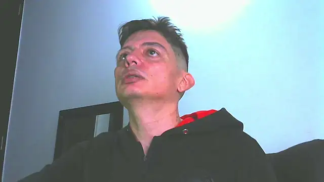 Thommas8a online show from February 21, 8:15 am