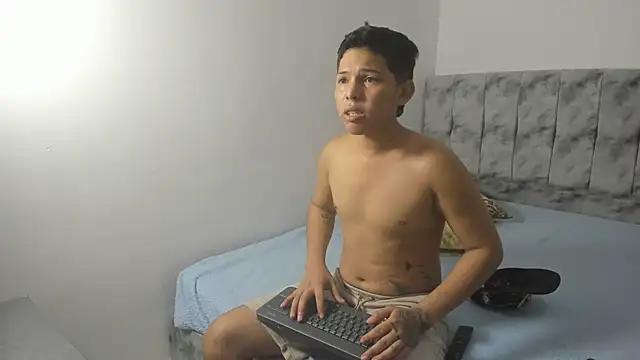 maykyboyx online show from March 12, 11:01 pm