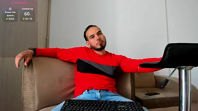 Snapshot of jhustin_marcius chatting on January 19, 8:19 pm jhustin marcius online show from January 19, 8:19 pm