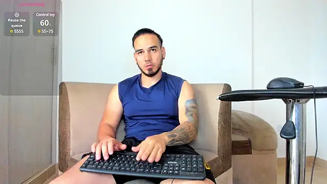 Snapshot of jhustin_marcius chatting on February 1, 11:06 pm jhustin marcius online show from February 1, 11:06 pm