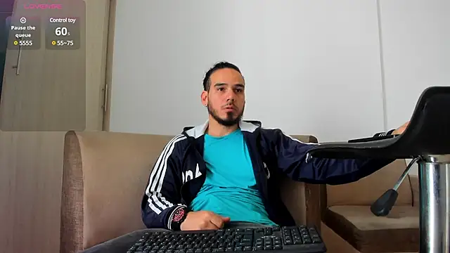 Snapshot of jhustin_marcius chatting on January 4, 7:23 pm jhustin marcius online show from January 4, 7:23 pm