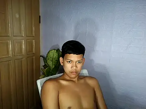 UrAsian Turjak online show from April 7, 4:56 am