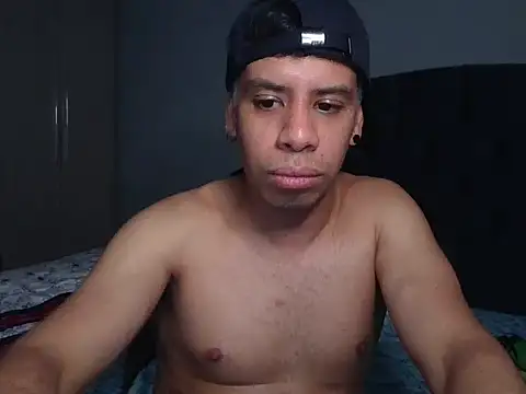 WILD BIGCOCK35 online show from February 15, 7:51 am