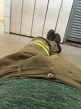 Nickysfd01 online show from April 23, 4:20 pm