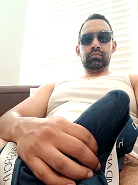 jescamilla082190 online show from February 19, 9:00 pm