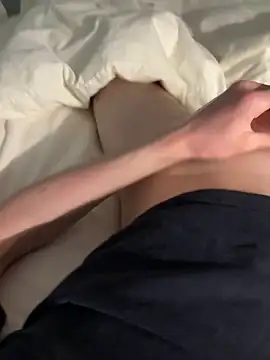 xleeoxx online show from April 15, 4:40 pm