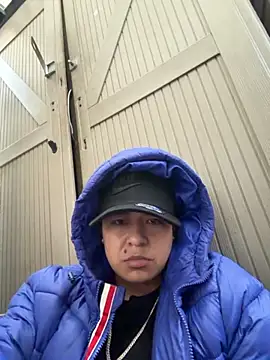 Jhon jairo420zzzz online show from April 3, 7:32 pm