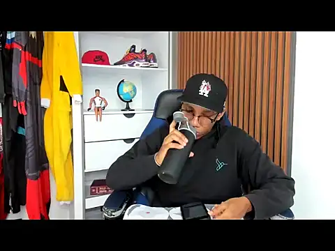 yandi hot online show from February 18, 2:04 pm