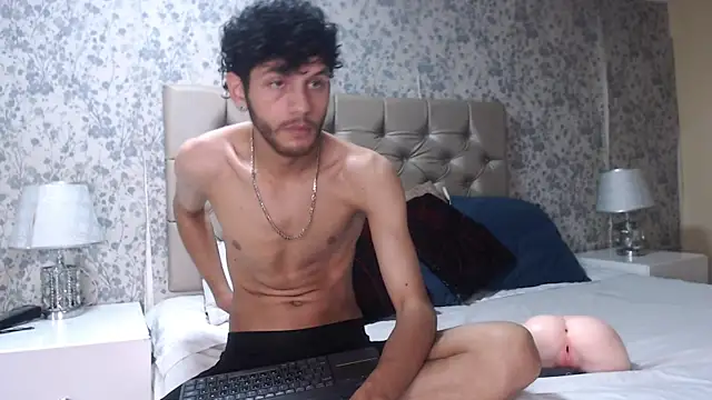 Snapshot of LuckySammer chatting on February 27, 12:17 pm LuckySammer online show from February 27, 12:17 pm