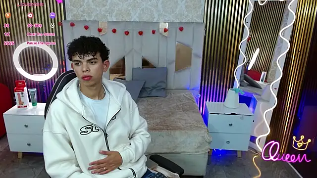 keahi tay online show from March 29, 11:43 am