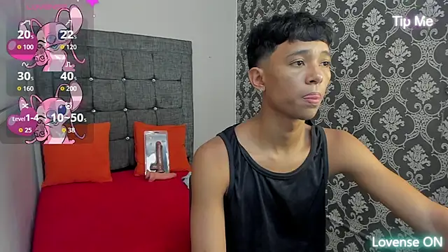 Little Twink19x online show from May 31, 7:26 pm