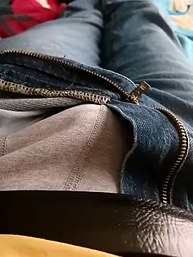 machine2880 online show from March 2, 3:19 pm