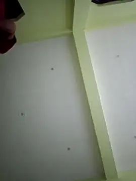 desimusclessunny online show from March 6, 5:32 pm