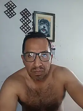DIEGOLUIS2026 online show from June 19, 8:02 pm