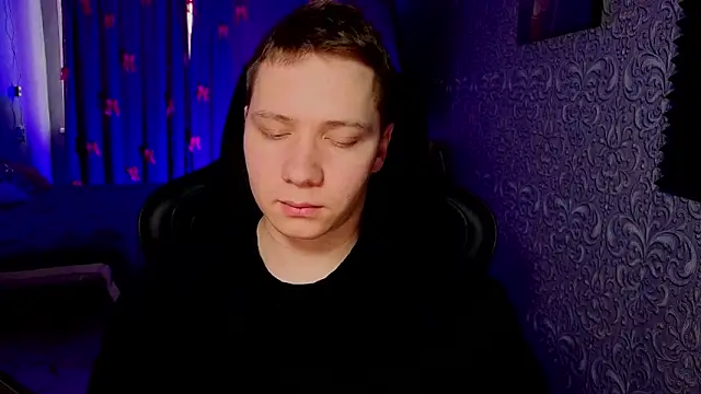 Karl Night  online show from February 25, 7:09 am