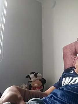 Andcas041 online show from April 28, 6:45 pm