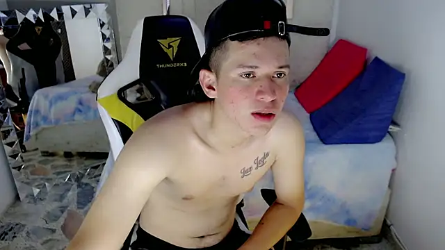 Stevan andrez  online show from February 25, 1:01 pm