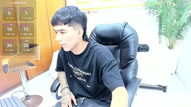 Thiago collinss online show from April 1, 10:40 pm