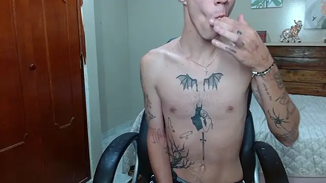 CamiEvan online show from March 9, 10:37 pm