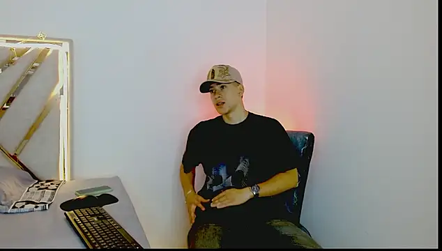 oliver   saint online show from March 17, 11:07 pm