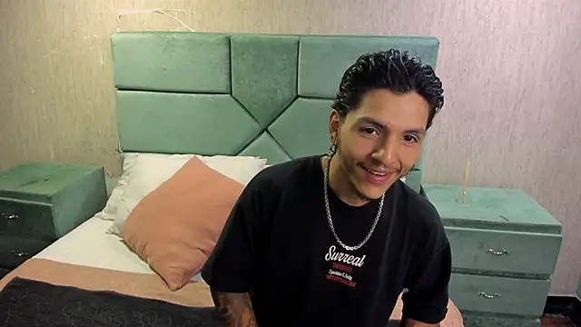 DanteLuxx online show from March 16, 5:55 am