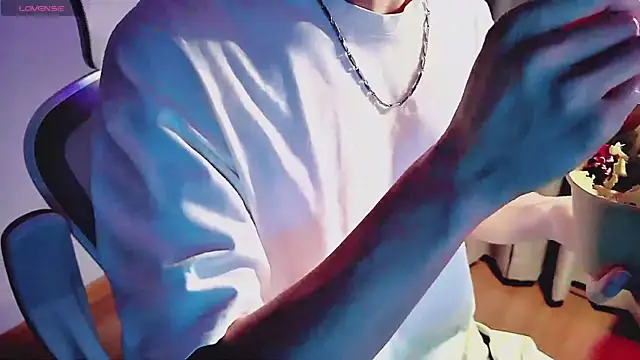 FEIYUS1 online show from April 1, 1:13 pm