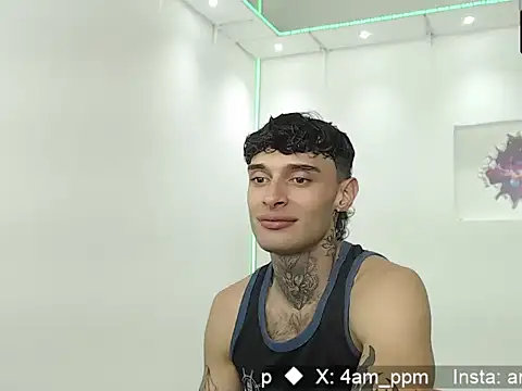 yourxcyberxangel online show from April 12, 3:20 am