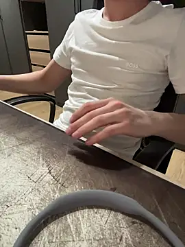 Nira16 online show from March 14, 7:43 pm