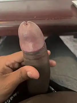 sexcboi69 online show from April 15, 4:07 pm