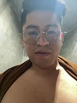 GoldenM95 online show from April 22, 4:52 am