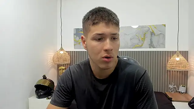 AlessandroFranco online show from April 18, 1:12 pm