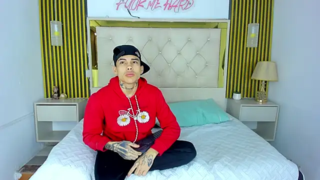 Tommy Miller online show from March 10, 6:14 pm